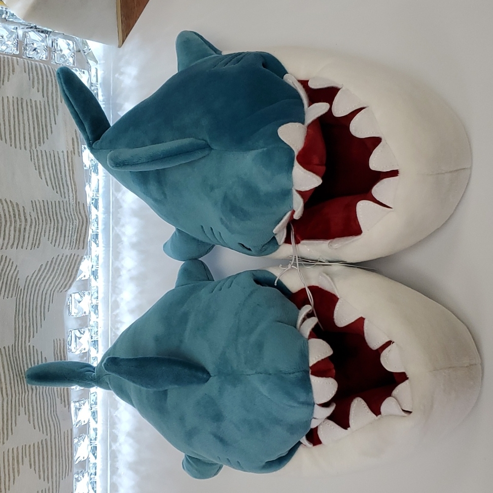 Kids' Knox Shark Loafer Slippers